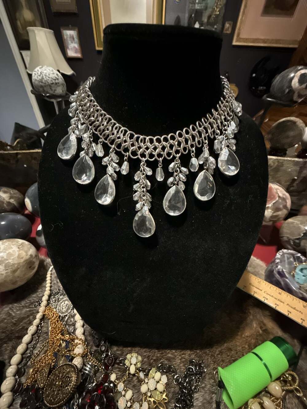 White House Black Market Silver Tone Chain Teardrop Crystal Choker Necklace